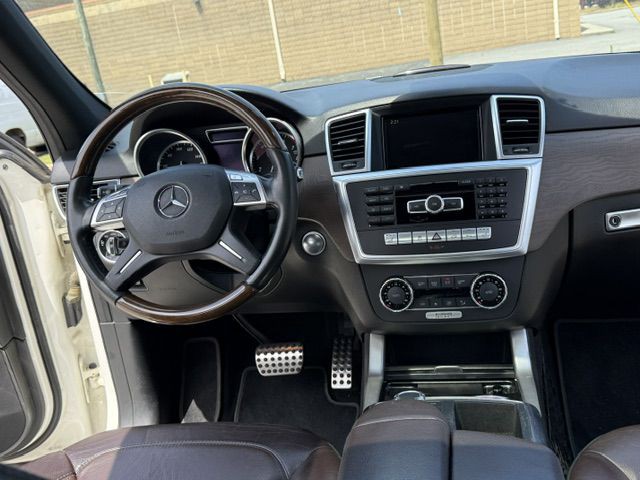 2012 Mercedes-Benz M-Class Image 32