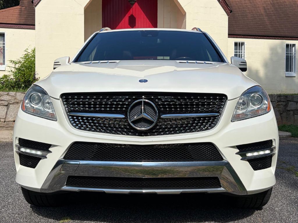 2012 Mercedes-Benz M-Class Image 3