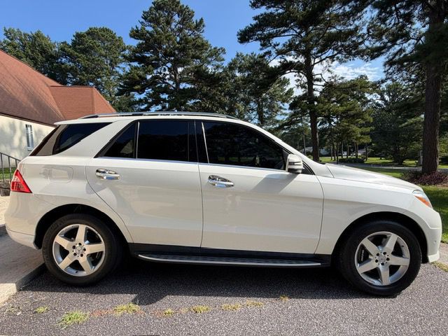 2012 Mercedes-Benz M-Class Image 4