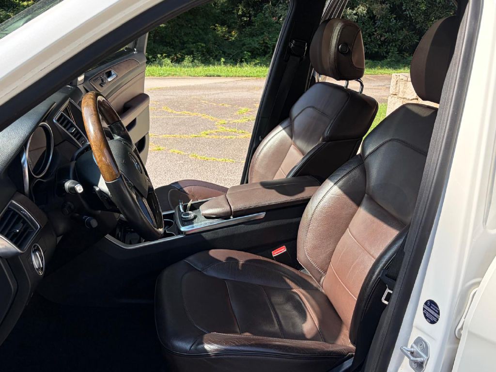 2012 Mercedes-Benz M-Class Image 11