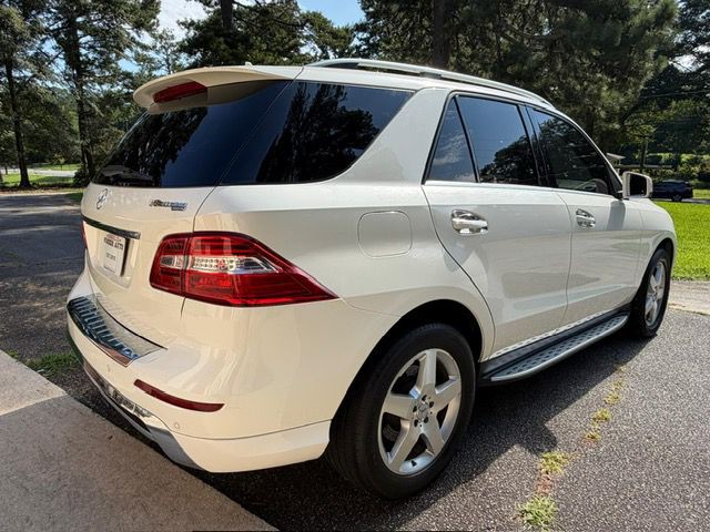 2012 Mercedes-Benz M-Class Image 14