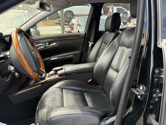 2011 Mercedes-Benz S-Class Image 7