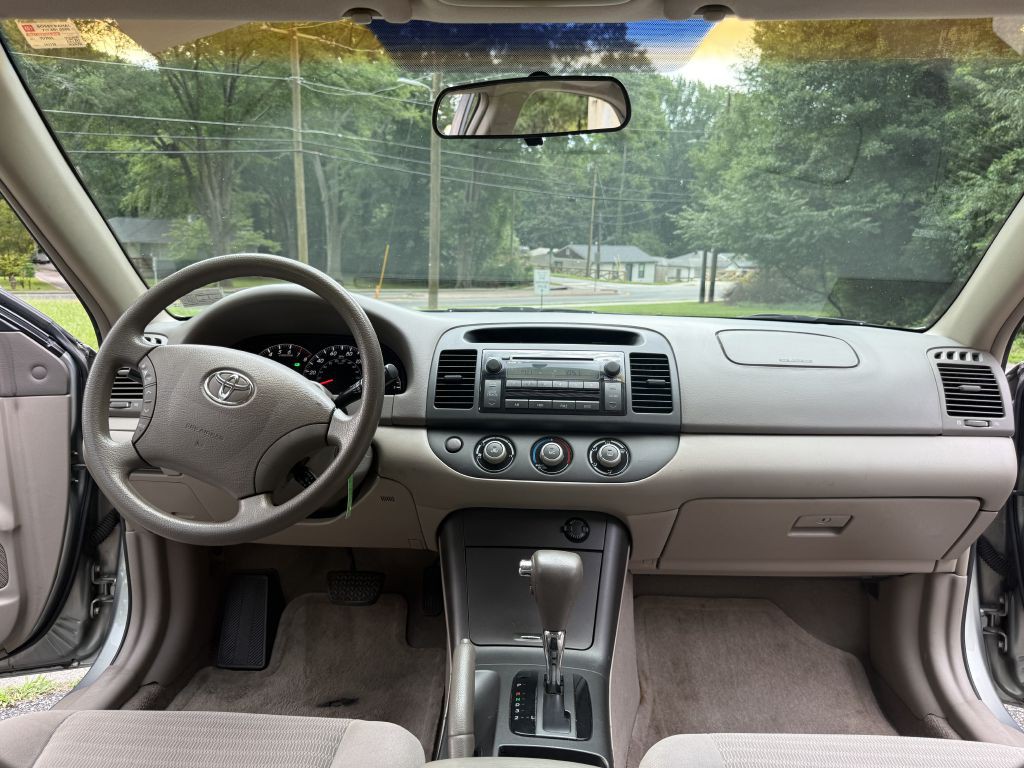 2005 Toyota Camry Image 17