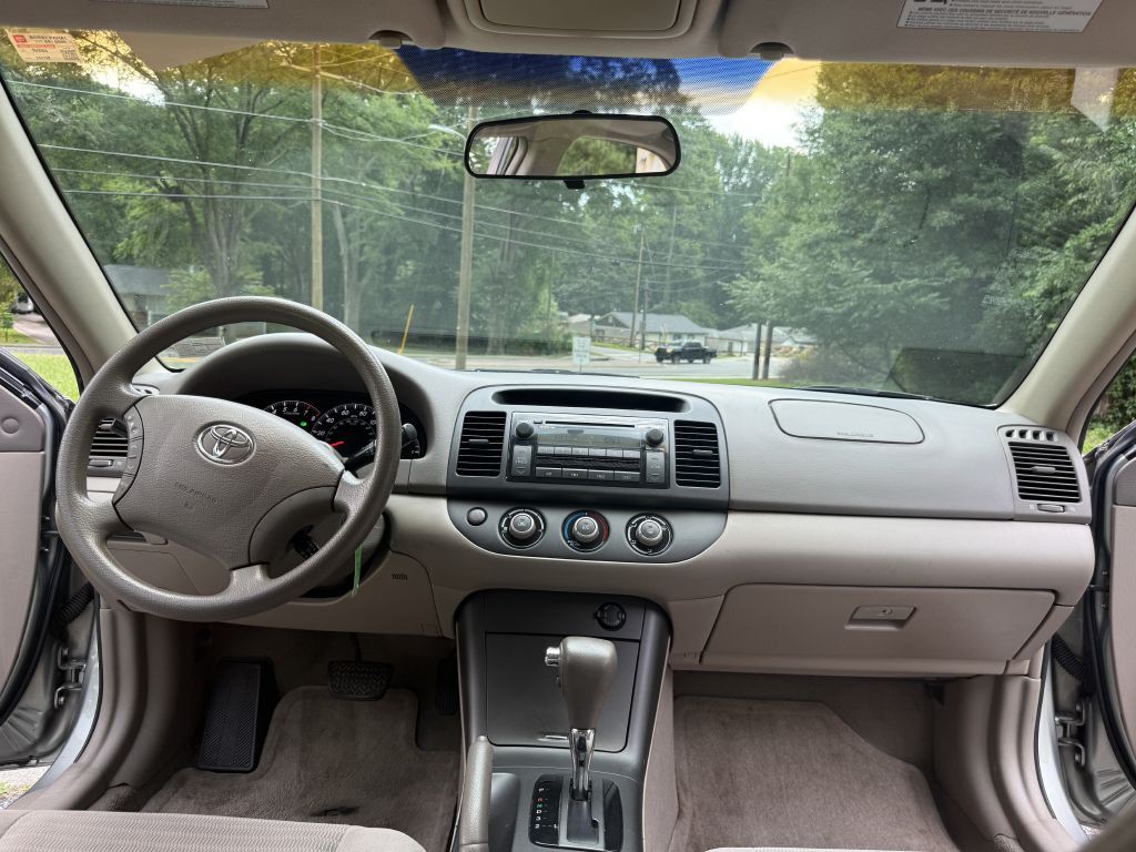 2005 Toyota Camry Image 24