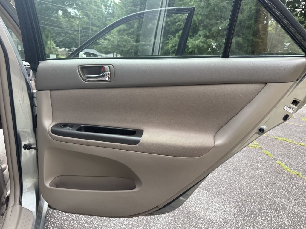 2005 Toyota Camry Image 26