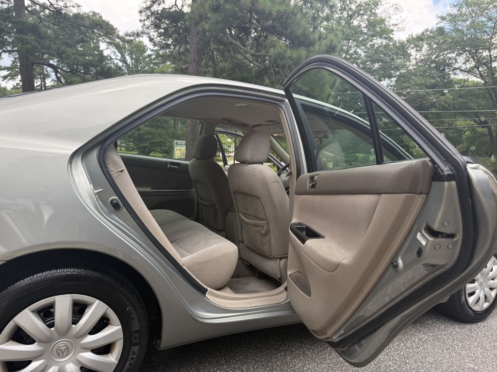 2005 Toyota Camry Image 33