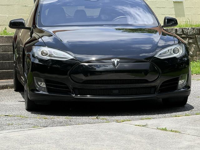 2016 Tesla Model S Image 17