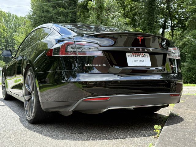 2016 Tesla Model S Image 28
