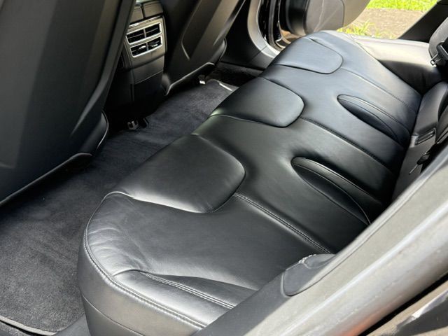 2016 Tesla Model S Image 41
