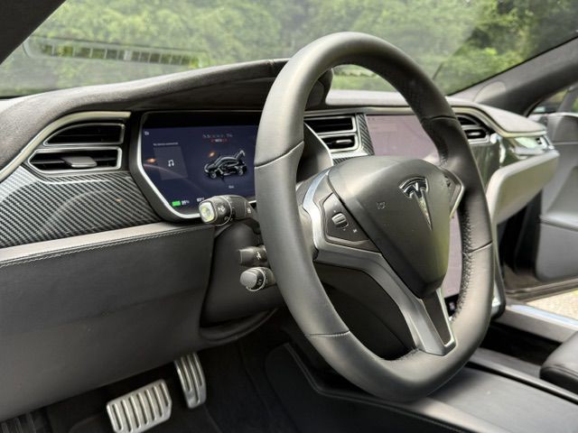 2016 Tesla Model S Image 47