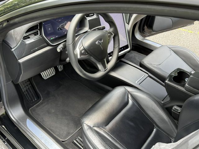 2016 Tesla Model S Image 48