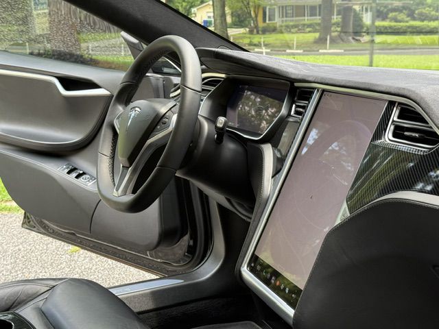 2016 Tesla Model S Image 54