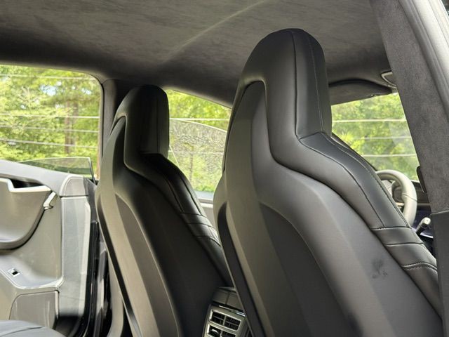 2016 Tesla Model S Image 56