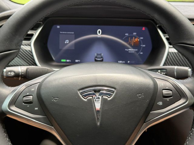 2016 Tesla Model S Image 61