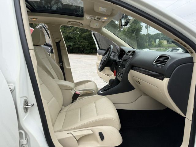 2012 Volkswagen Jetta Image 8