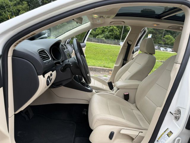 2012 Volkswagen Jetta Image 12