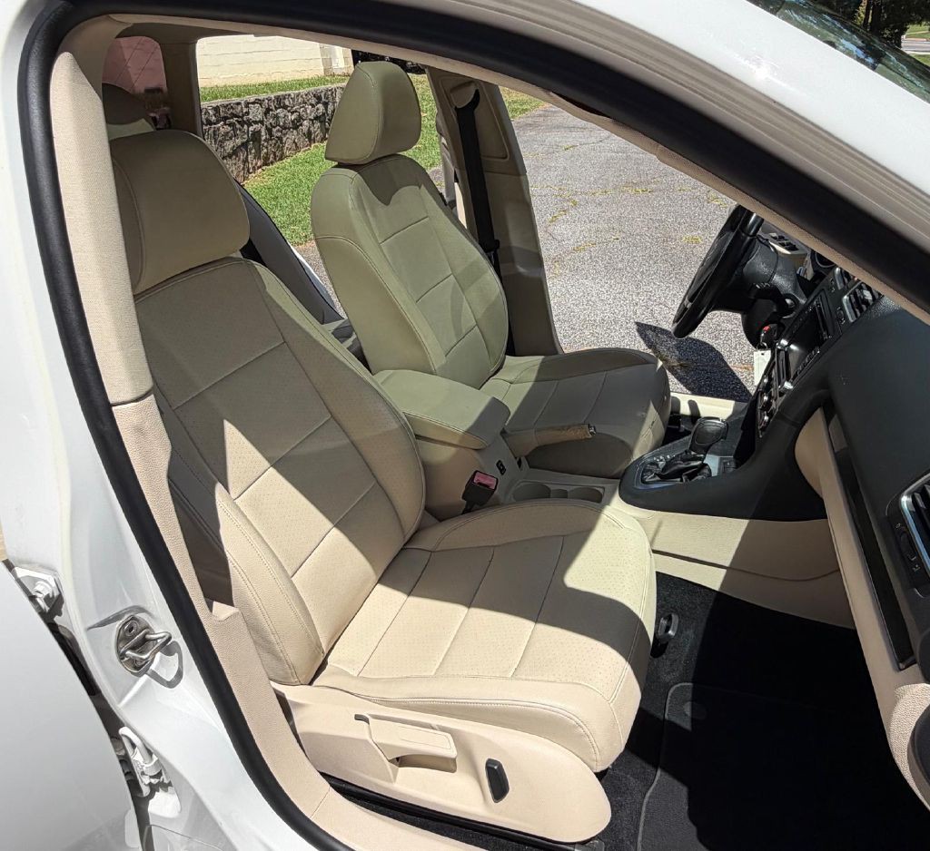 2012 Volkswagen Jetta Image 19