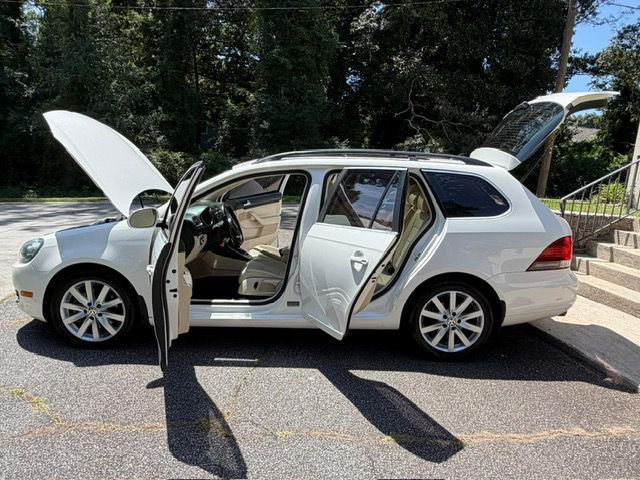 2012 Volkswagen Jetta Image 22