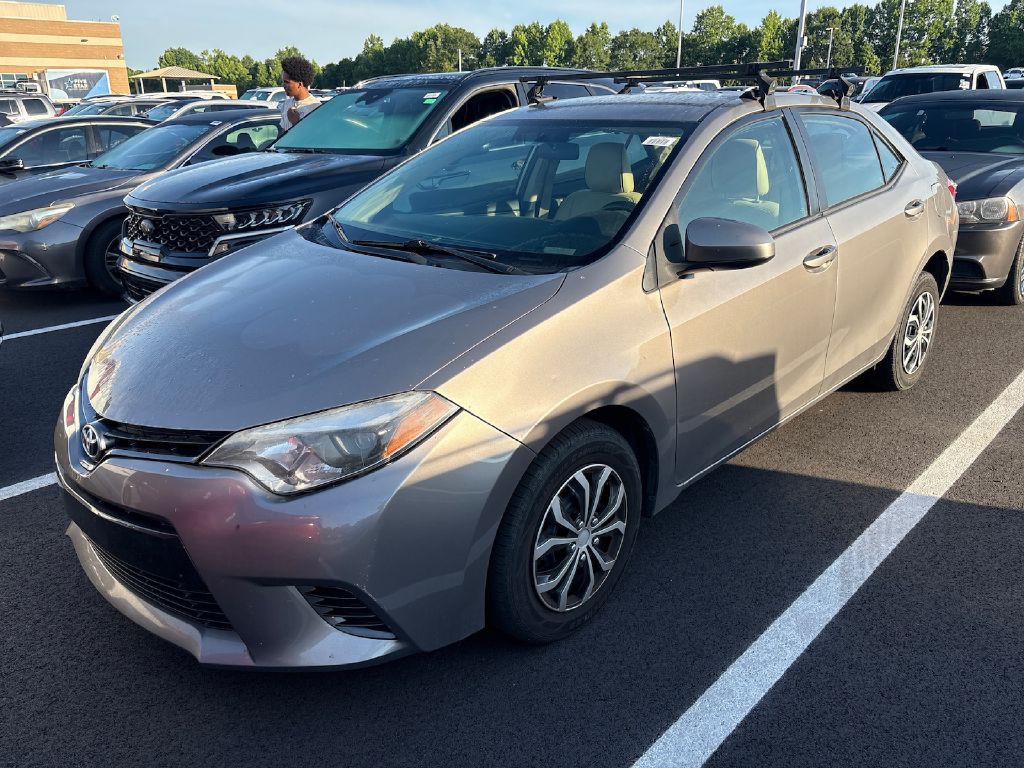 2015 Toyota Corolla Image 1