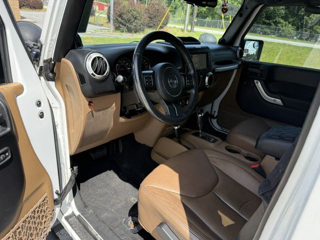 2013 Jeep Wrangler Unlimited Image 9