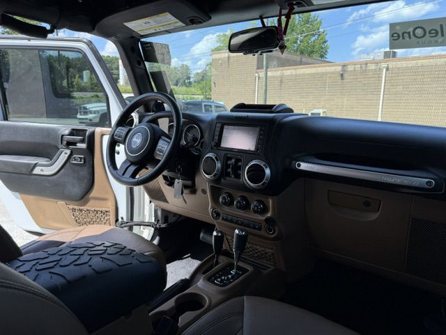 2013 Jeep Wrangler Unlimited Image 22