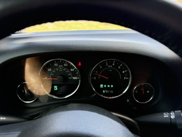 2013 Jeep Wrangler Unlimited Image 24