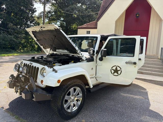 2013 Jeep Wrangler Unlimited Image 22