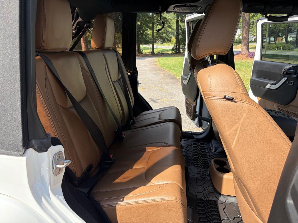 2013 Jeep Wrangler Unlimited Image 39