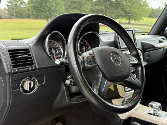 2015 Mercedes-Benz G-Class Image 9