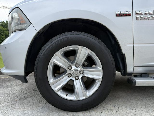 2016 RAM 1500 Image 12