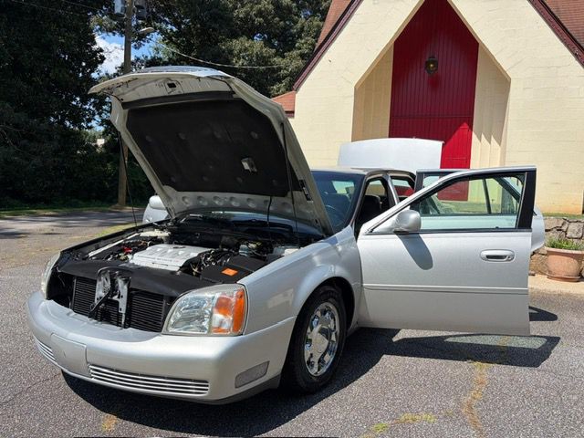 2000 Cadillac DeVille Image 22