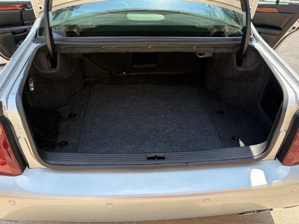 2000 Cadillac DeVille Image 24