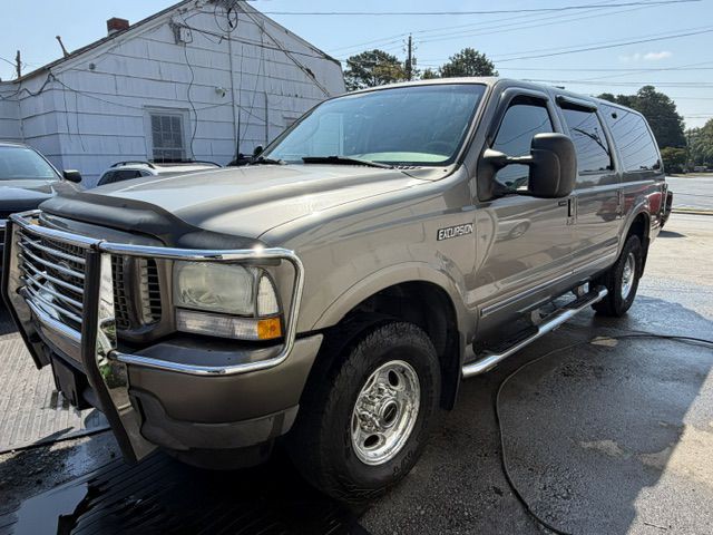 2003 Ford Excursion Image 2