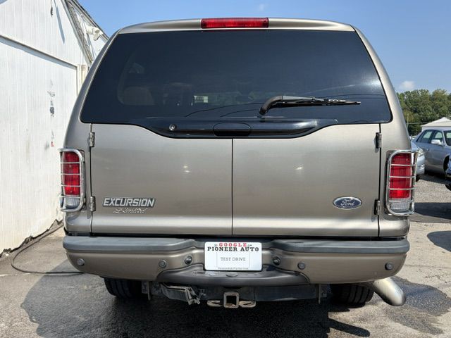 2003 Ford Excursion Image 7