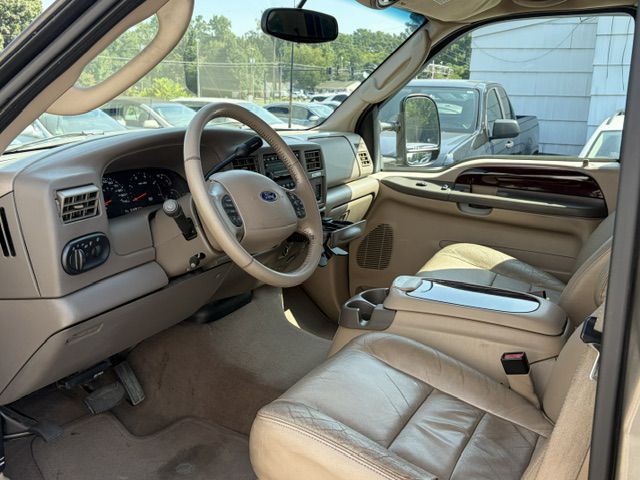 2003 Ford Excursion Image 8