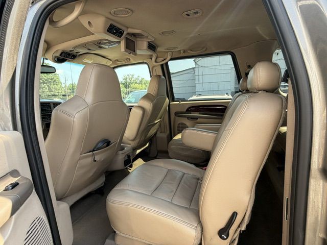 2003 Ford Excursion Image 10
