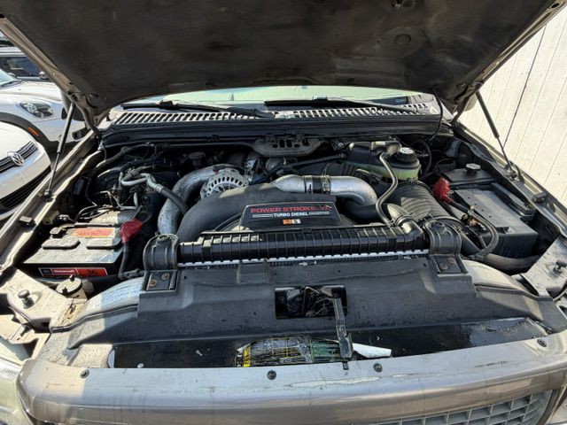 2003 Ford Excursion Image 14