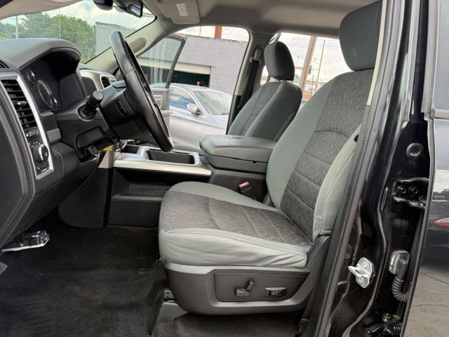 2016 RAM 1500 Image 7
