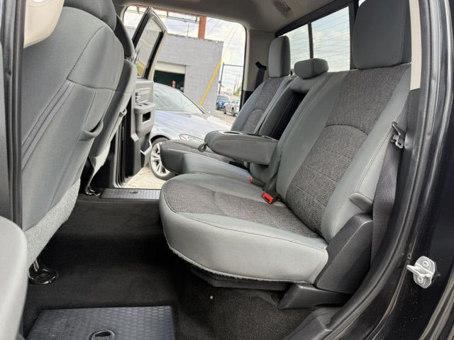 2016 RAM 1500 Image 9