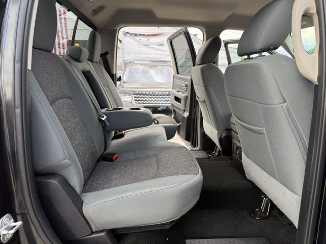 2016 RAM 1500 Image 17