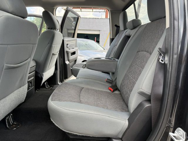 2016 RAM 1500 Image 22