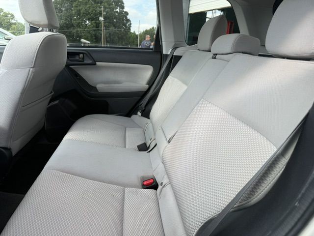 2014 Subaru Forester Image 10