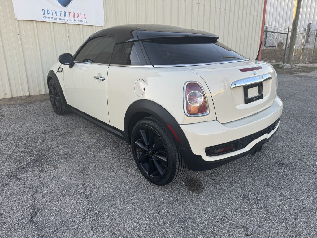 2013 MINI Cooper Image 8