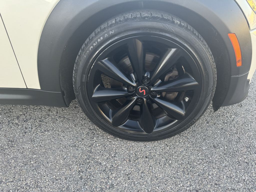 2013 MINI Cooper Image 12