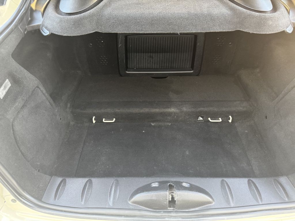 2013 MINI Cooper Image 17