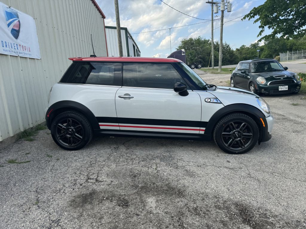 2011 MINI Cooper Image 5