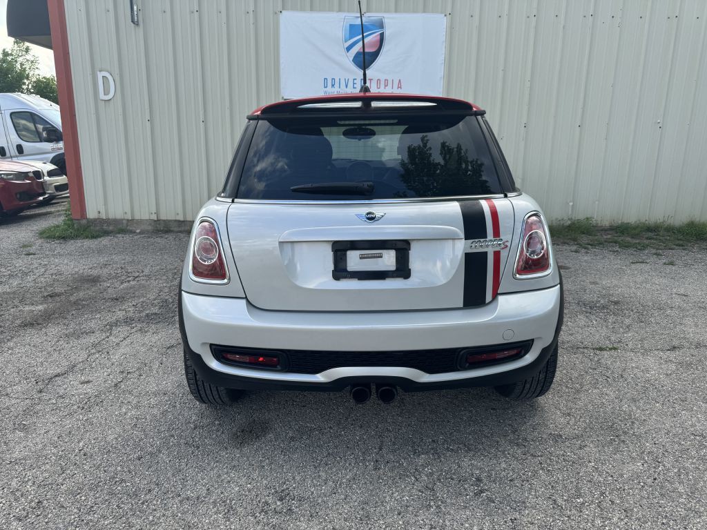2011 MINI Cooper Image 7