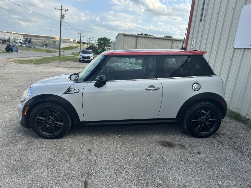 2011 MINI Cooper Image 9