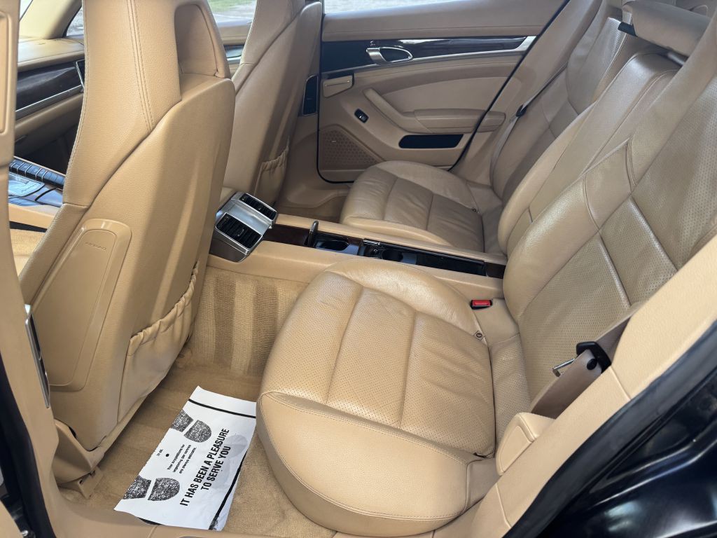 2010 Porsche Panamera Image 15