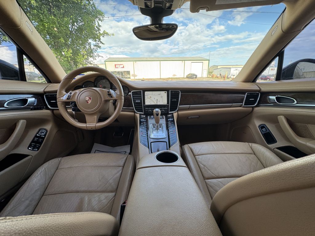 2010 Porsche Panamera Image 23